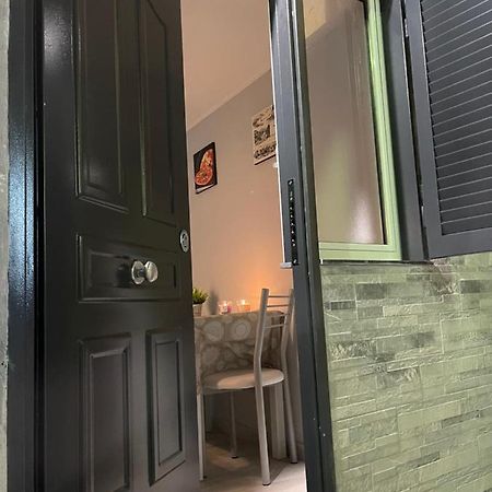 Mary House Spacca Napoli Eksteriør billede